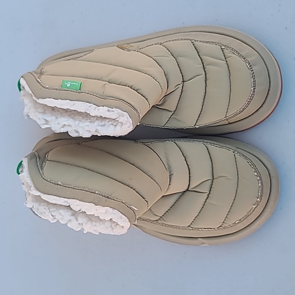 Sanuk Shoes - Sanuk boots